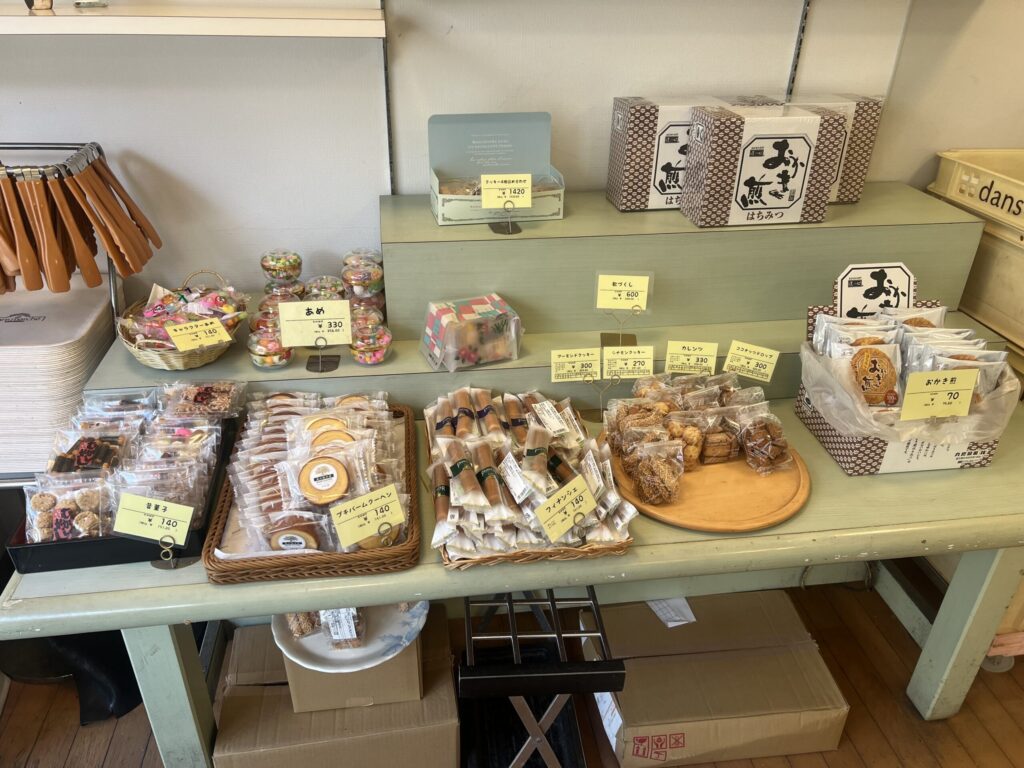 ダンマルシェ本店の洋菓子
